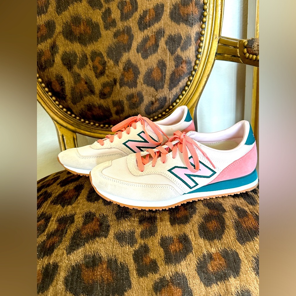 SOLD OUT New Balance Women's Green and Pink Trainers IN Good Condition S…